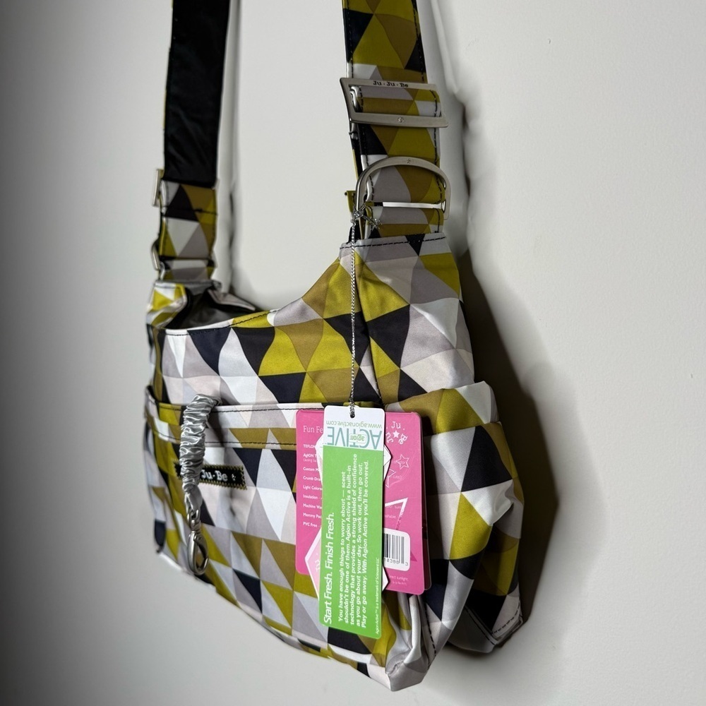 Ju-Ju-Be Triangular Patterned Baby Bag - Picture 9 of 14
